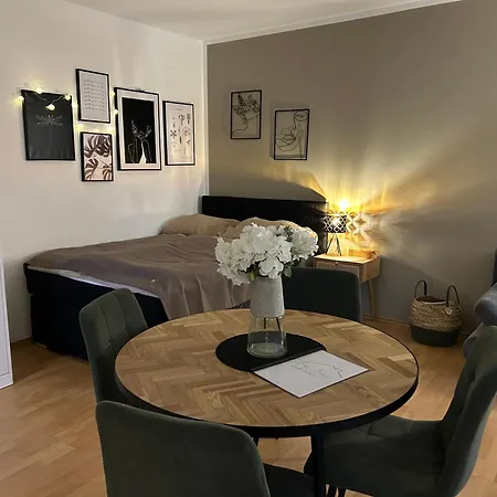 Farawayhomes * Pregarten