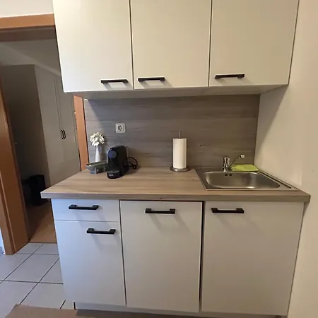 Farawayhomes Apartmán *