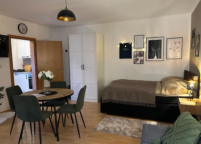 Farawayhomes Apartment *