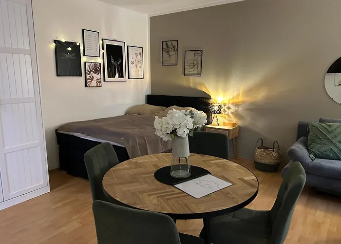 Farawayhomes * Pregarten